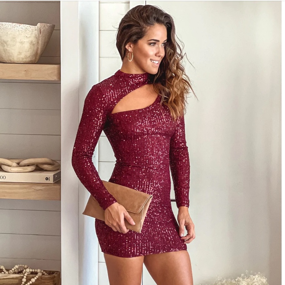 Privy Sequin Long Sleeve Dress with Cut Out Sz L